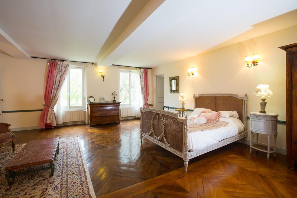 Chateau De La Madeleine Pressagny-lʼOrgeuilleux Bagian luar foto