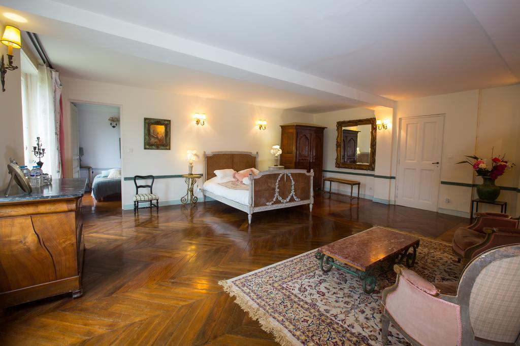 Chateau De La Madeleine Pressagny-lʼOrgeuilleux Bagian luar foto