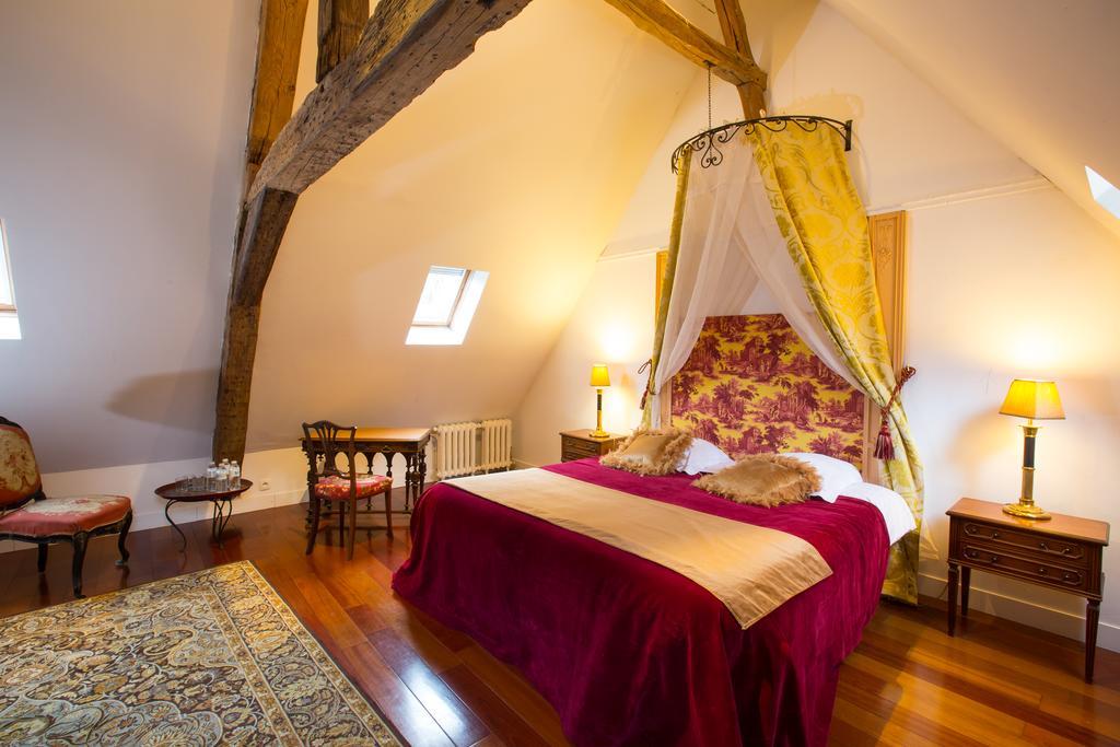 Chateau De La Madeleine Pressagny-lʼOrgeuilleux Bagian luar foto