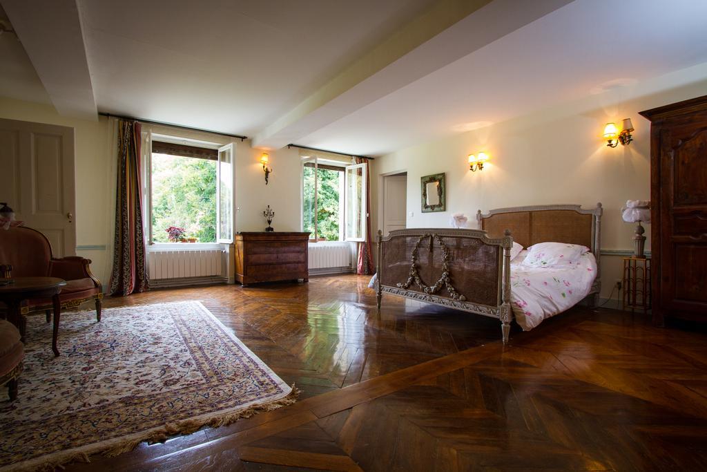 Chateau De La Madeleine Pressagny-lʼOrgeuilleux Bagian luar foto