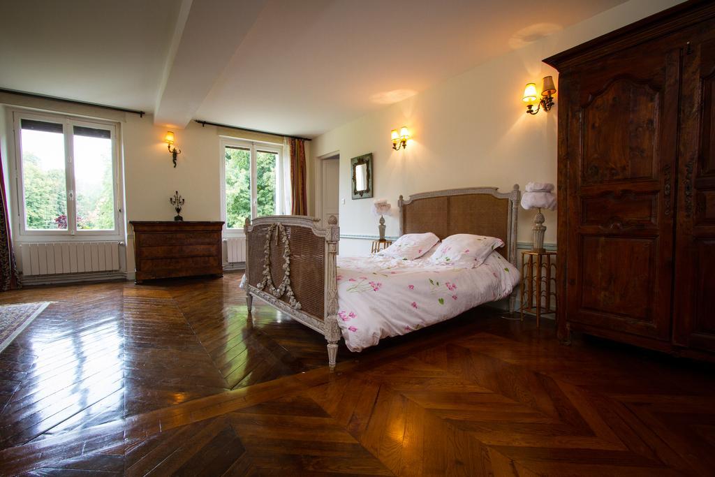Chateau De La Madeleine Pressagny-lʼOrgeuilleux Ruang foto
